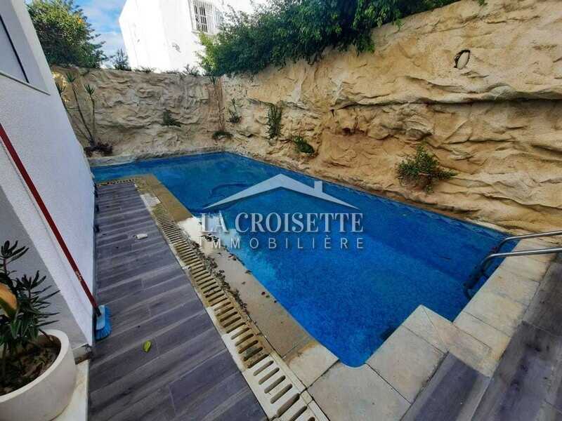 Villa S+4 avec piscine à La Marsa 